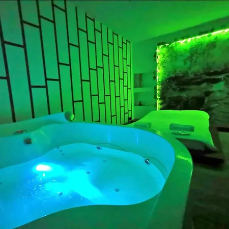 Apartament Z Jacuzzi 公寓 *